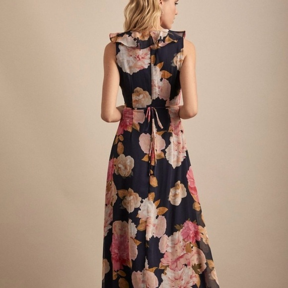 Karl Lagerfeld Paris Floral Chiffon Tiered Ruffle Maxi
Dress - Picture 4 of 11